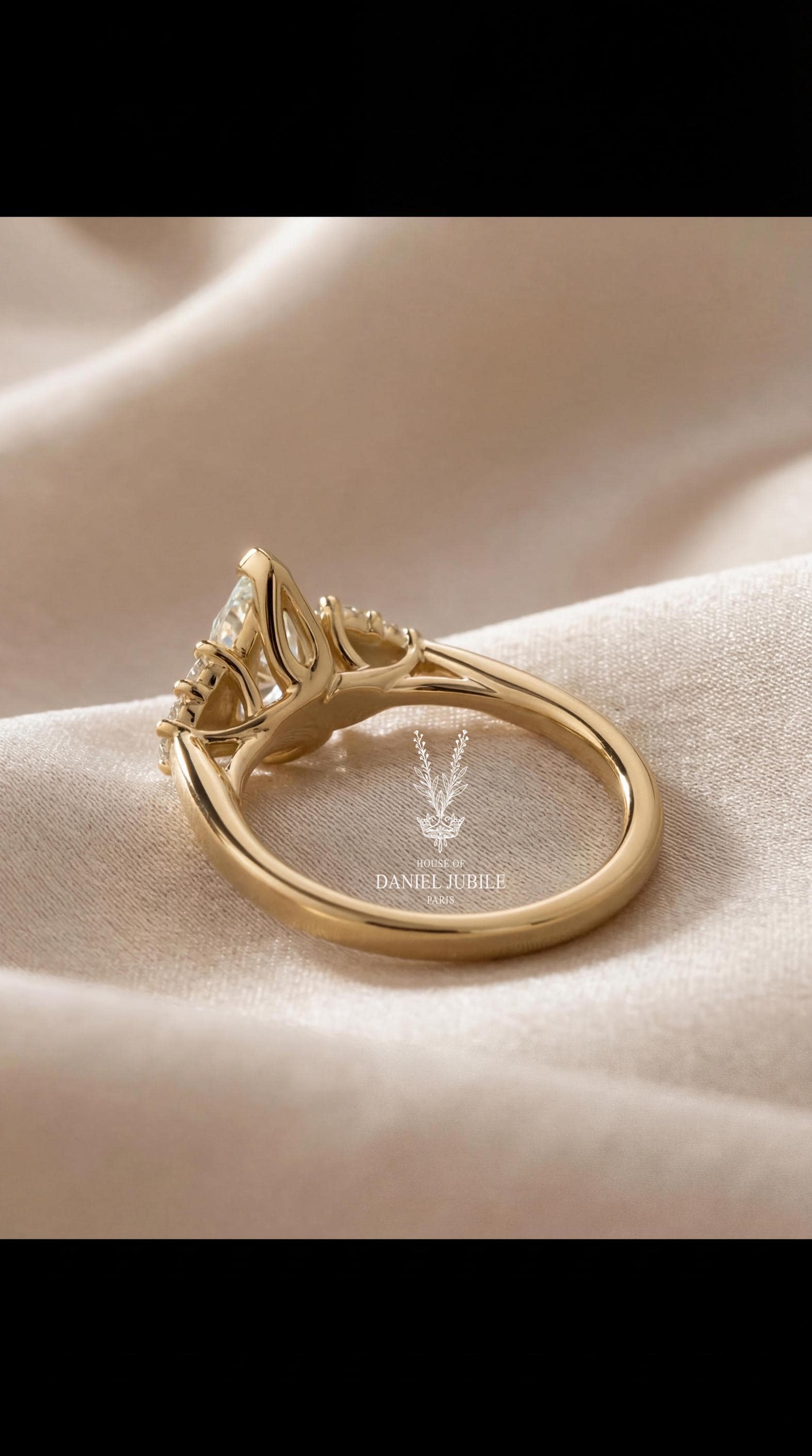 2Carat Pear Cut Lab Diamond Cluster Ring – 14k Gold Tri-Stone Engagement Ring