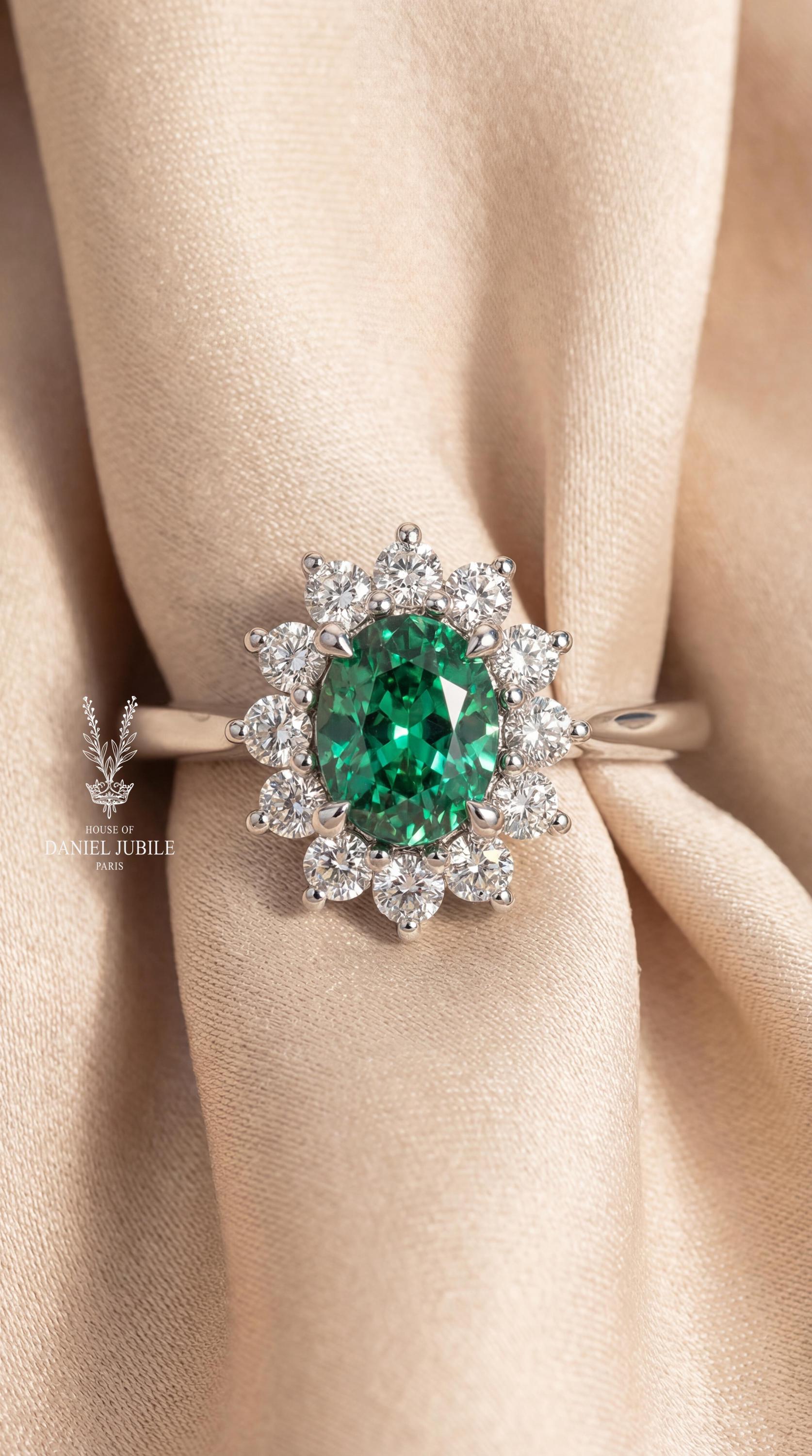 3.60 Carat Oval Green Lab Diamond Engagement Ring – 14k White Gold Sunburst Halo