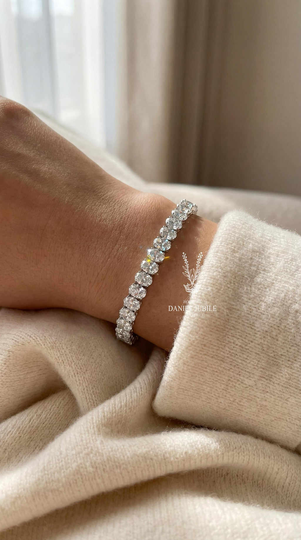 The Astria Stream – 10ctw Oval Cut Lab Diamond Tennis Bracelet in 14k Gold, Luxury Bridal Riviera Eternity Bangle, Valentine's Day Gift
