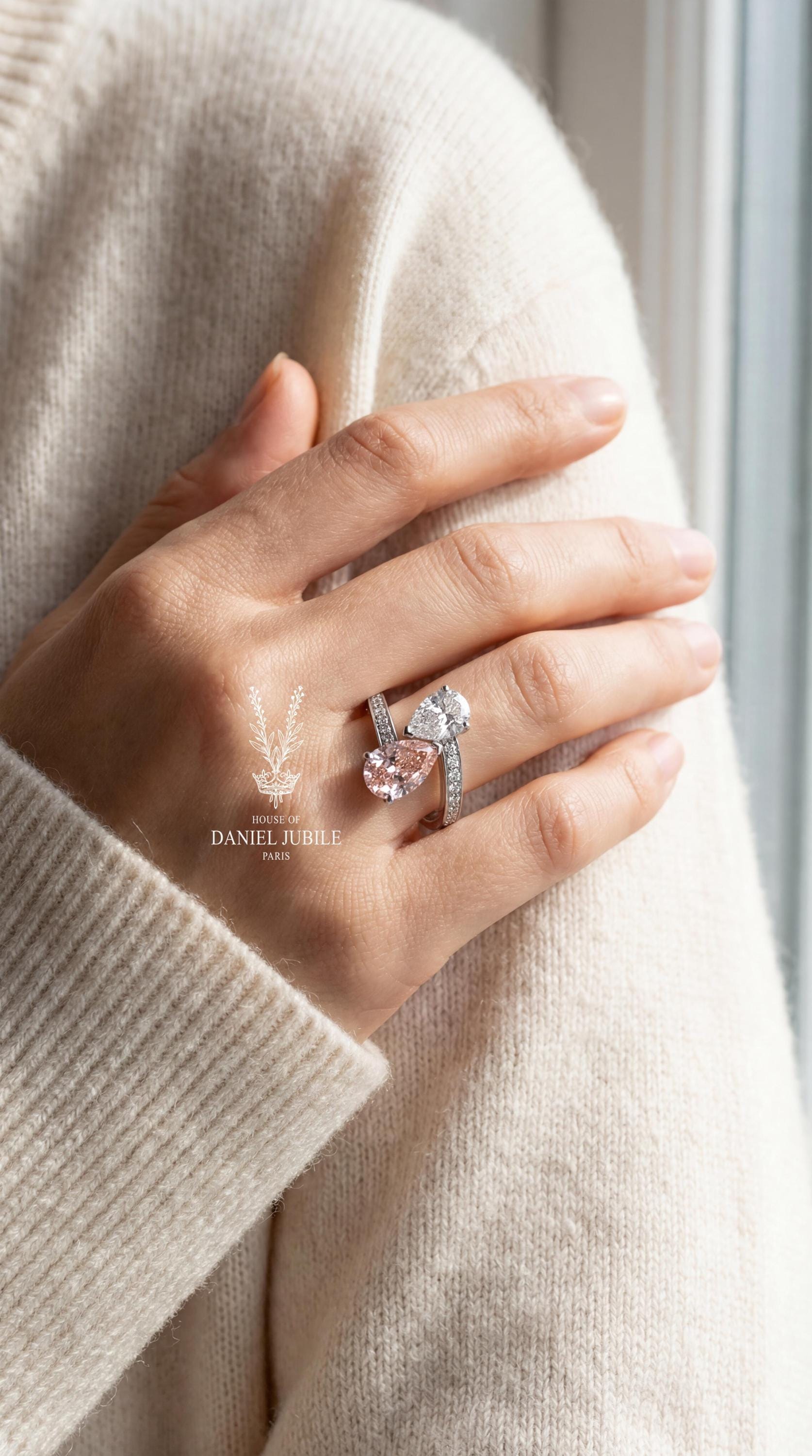 Pear Cut Toi et Moi Diamond Ring – 14k Gold Pink & White