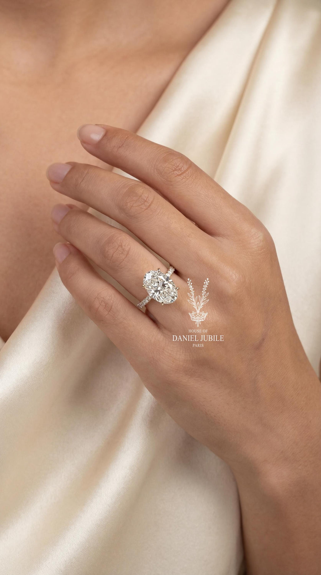 5 Carat Oval Lab Grown Diamond Engagement Ring – 14k Gold Pavé Hidden Halo