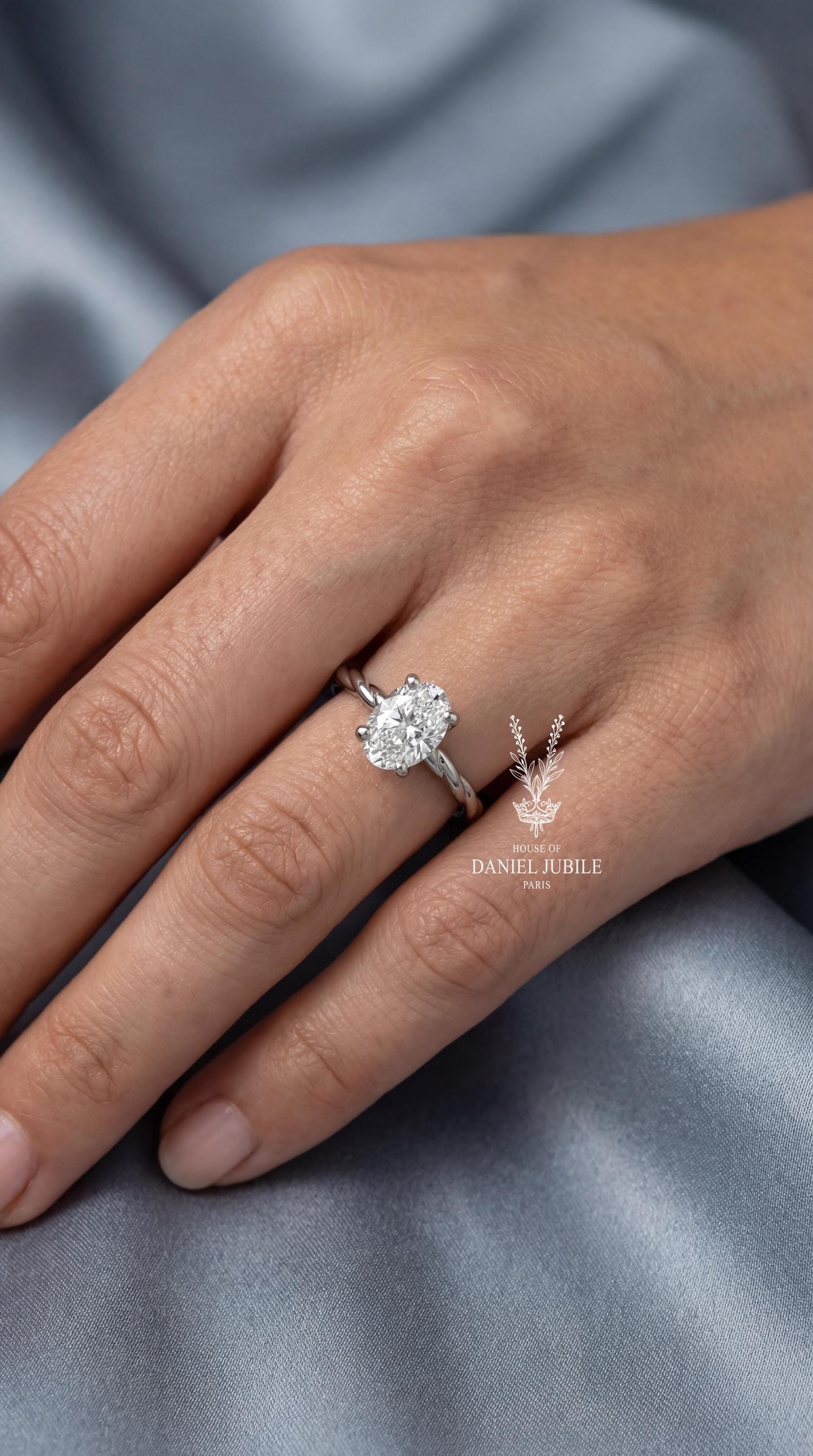 Oval Lab Diamond Engagement Ring – 14k White Gold Twisted Rope Band