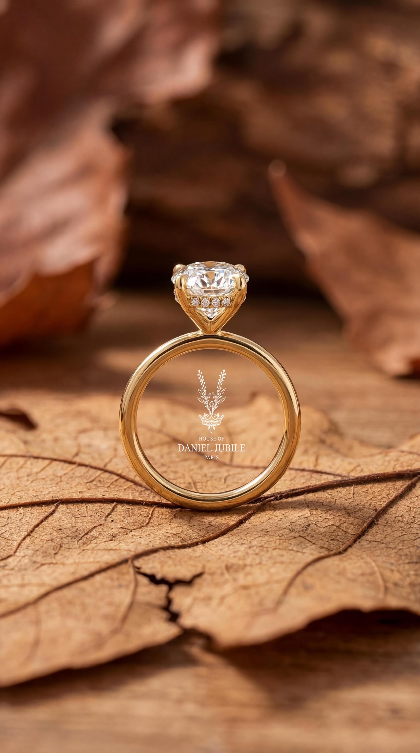 Aurelia 5ct Oval Lab Grown Diamond Engagement Ring - 14k Gold Talon Setting