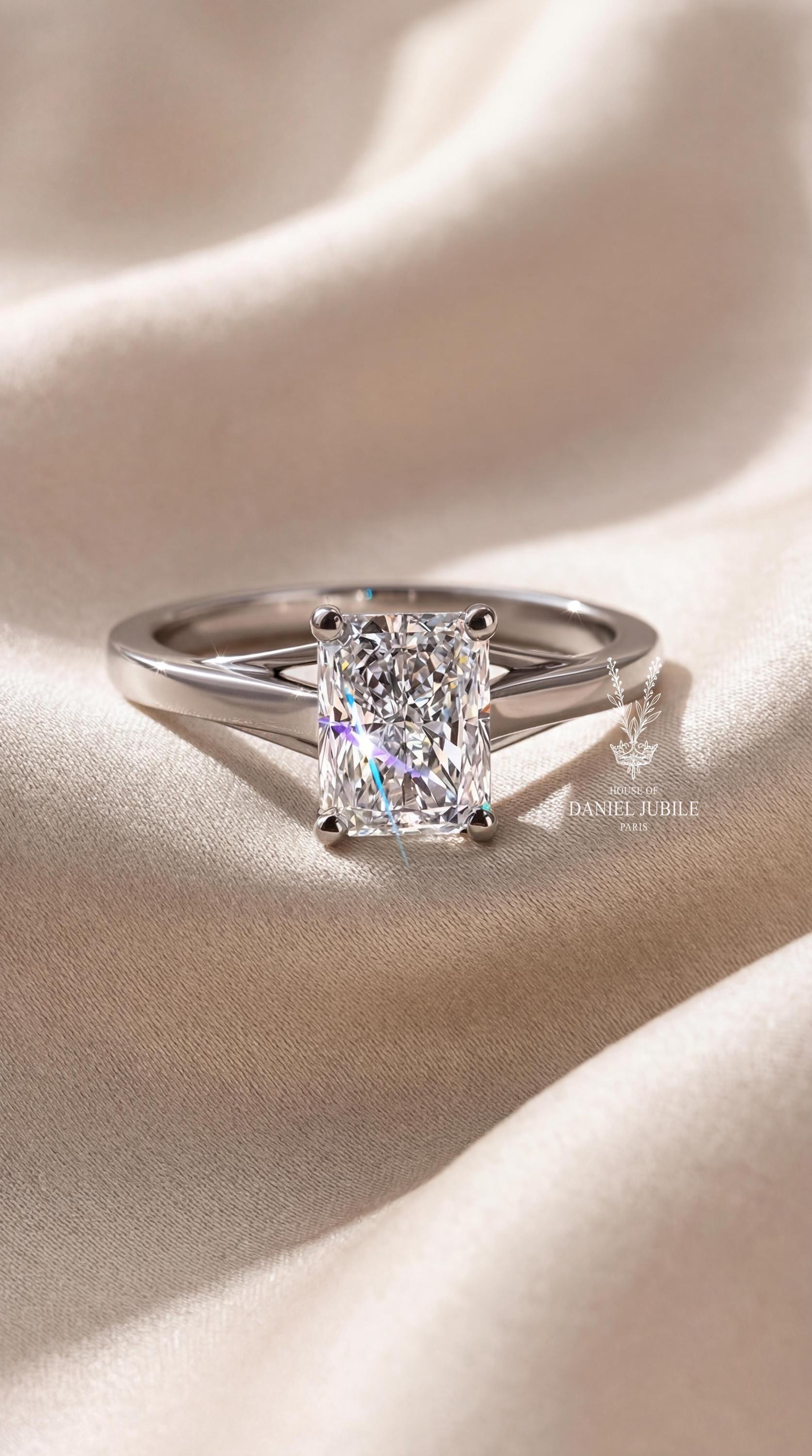 Radiant Cut Lab Grown Diamond Engagement Ring – Platinum Split Shank