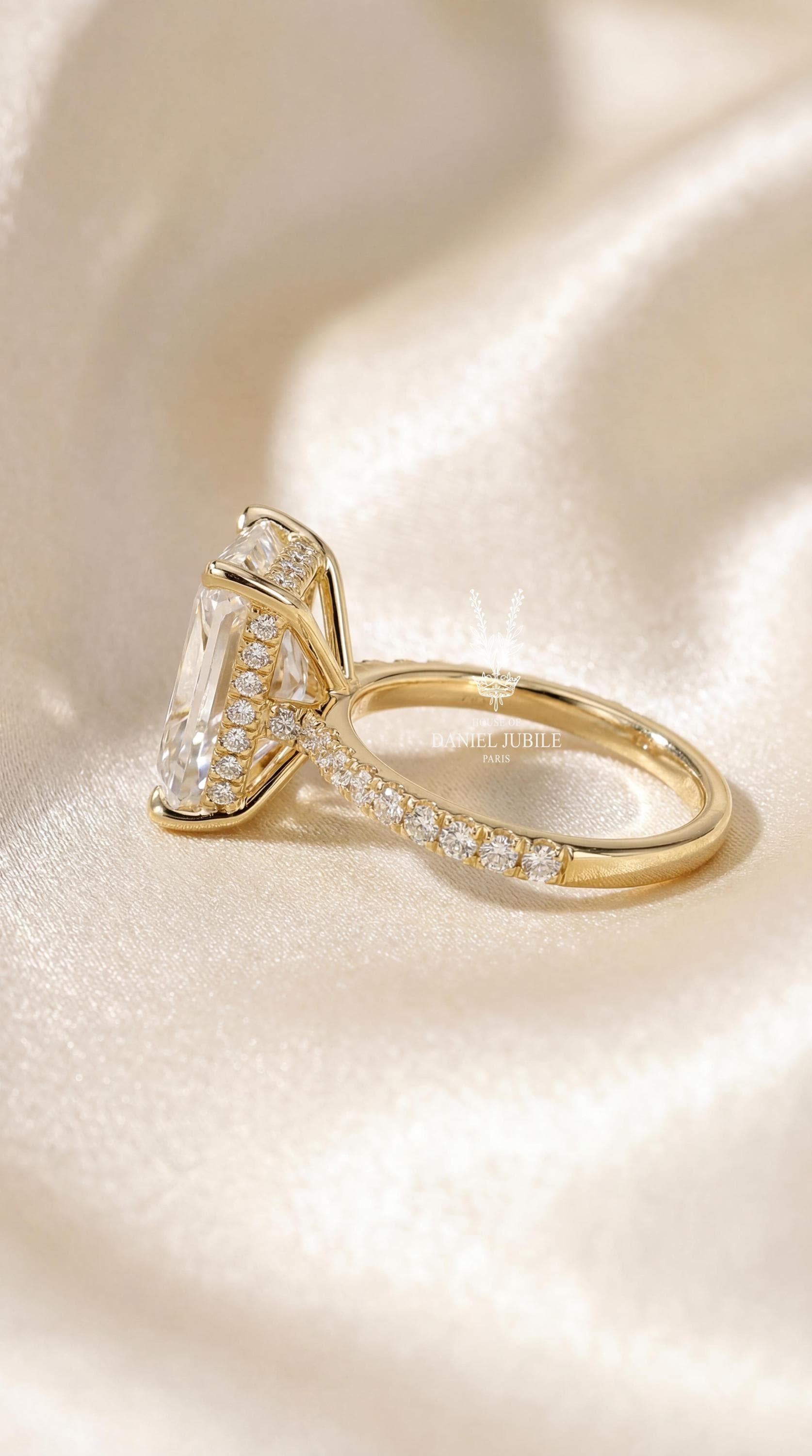 5Carat Radiant Cut Lab Grown Diamond Engagement Ring, 14k Gold Hidden Halo
