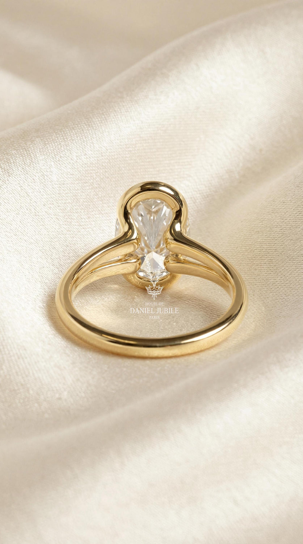 4ct Oval Lab Engagement Diamond Ring, 14k Gold Bezel Set Split Shank