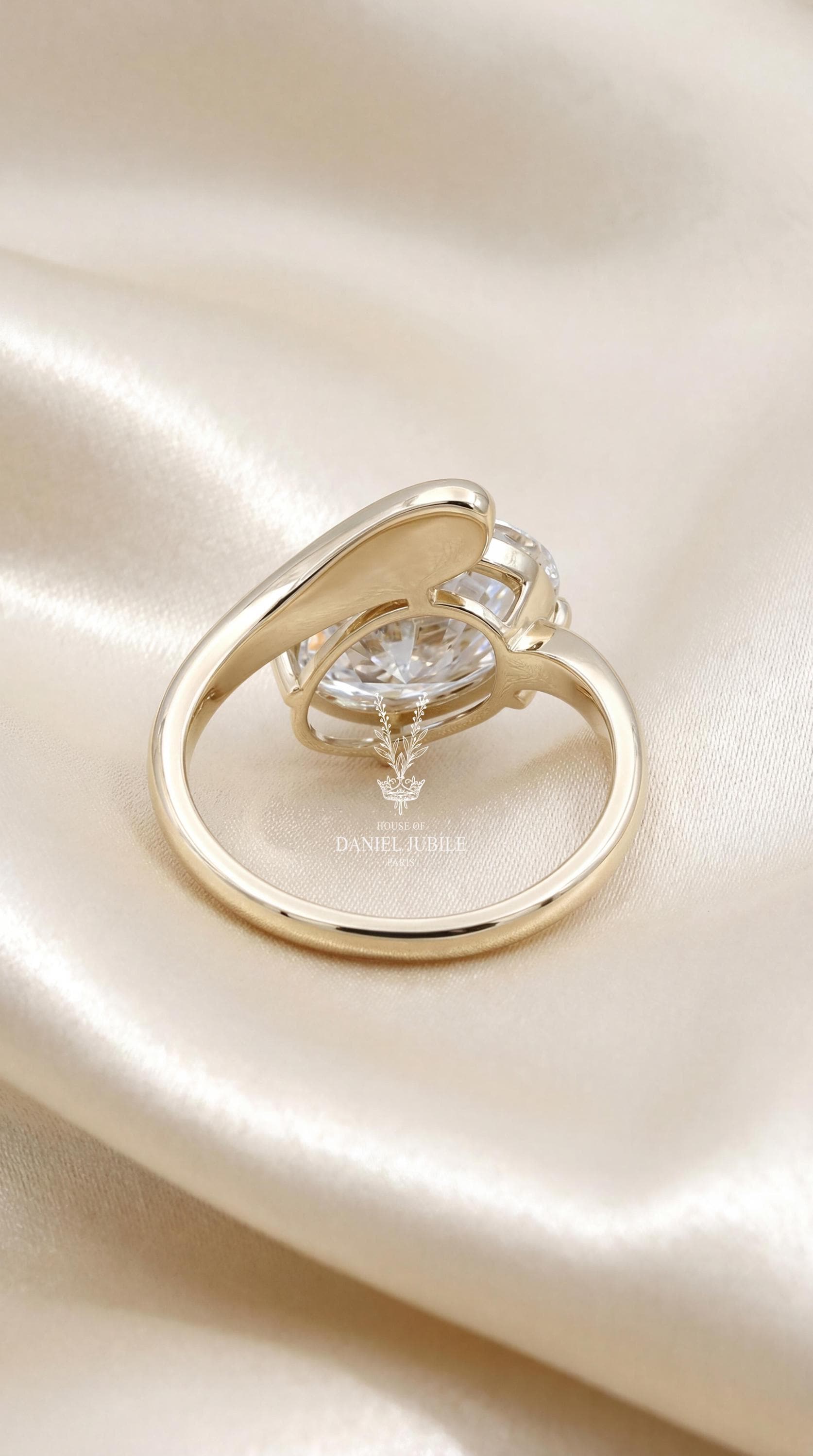 4ct Oval Lab Diamond Bypass Ring – Gold Solitaire Engagement Gift