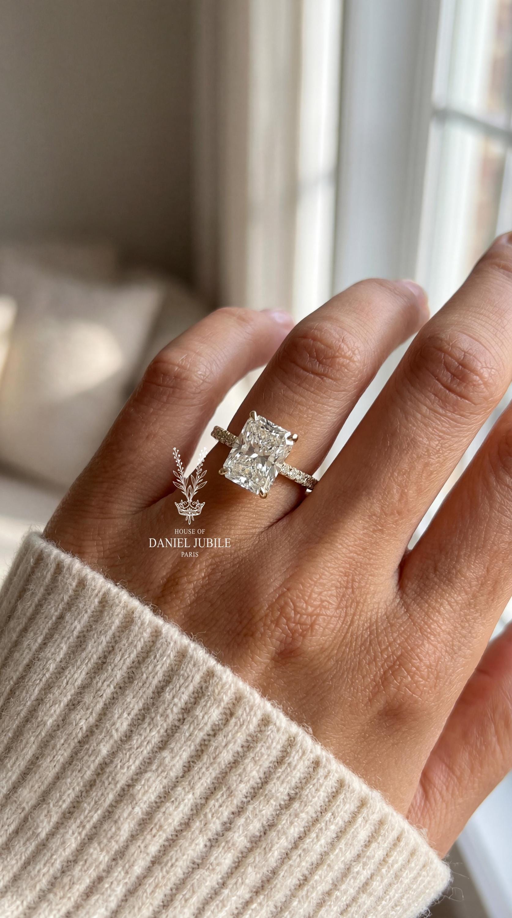 5Carat Radiant Cut Lab Grown Diamond Engagement Ring, 14k Gold Hidden Halo